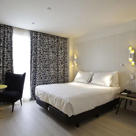 Vincci Bit Hotel 4*